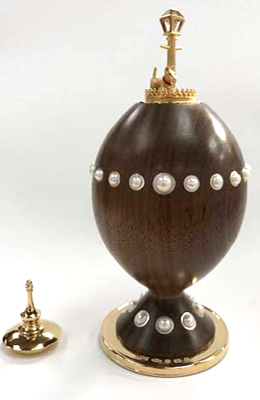 Pearl Egg by Theo Faberge