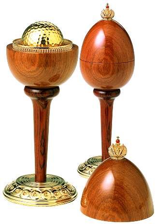 Hole-In-One Egg by Theo Faberge